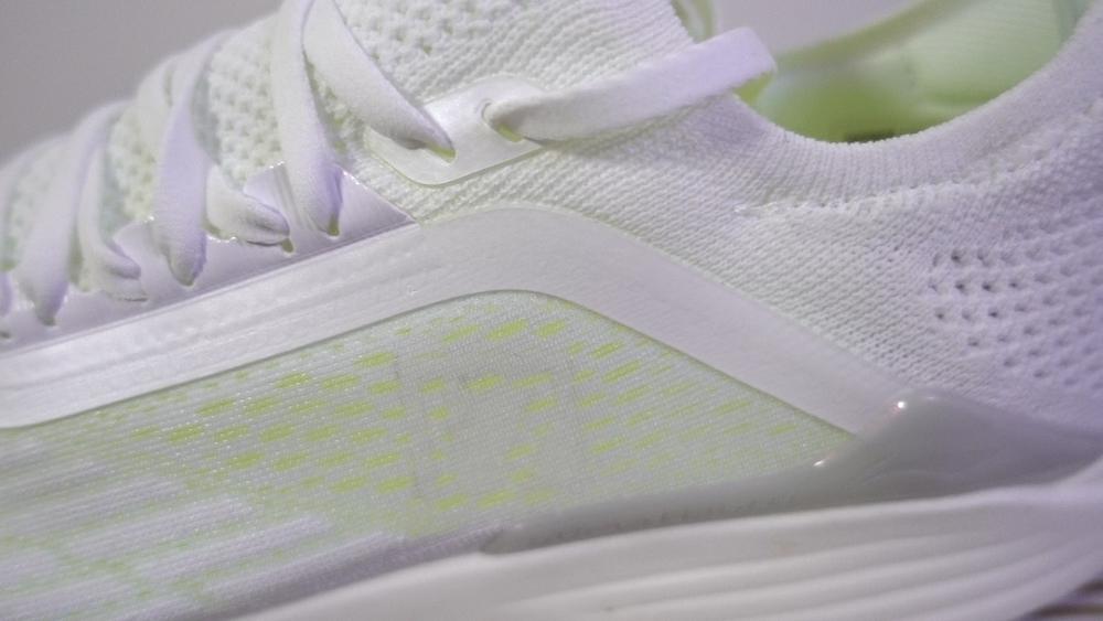 李宁超轻17和超轻16区别,李宁超轻17和赤兔哪个好