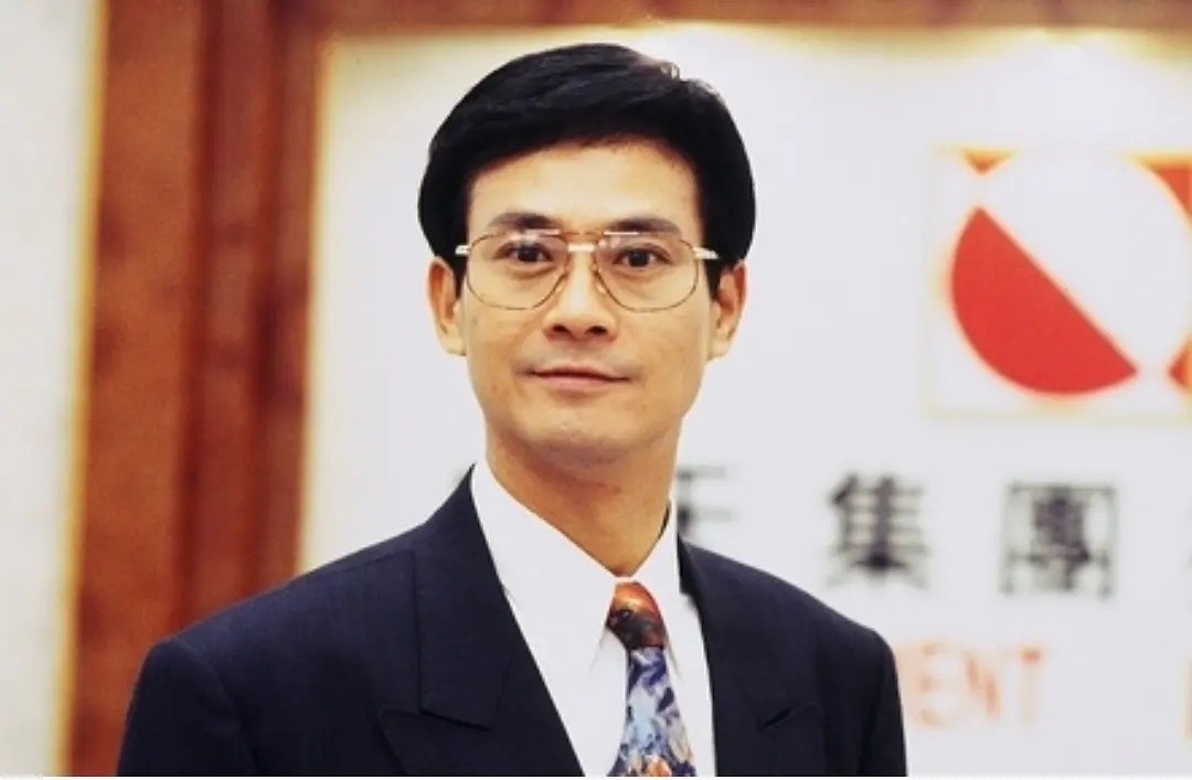 香港影坛演技最好的10位男配,香港演员反派演技炸裂瞬间