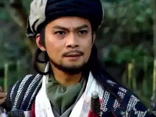 一首《十七岁》之于香港娱乐圈，就是半部《春秋》