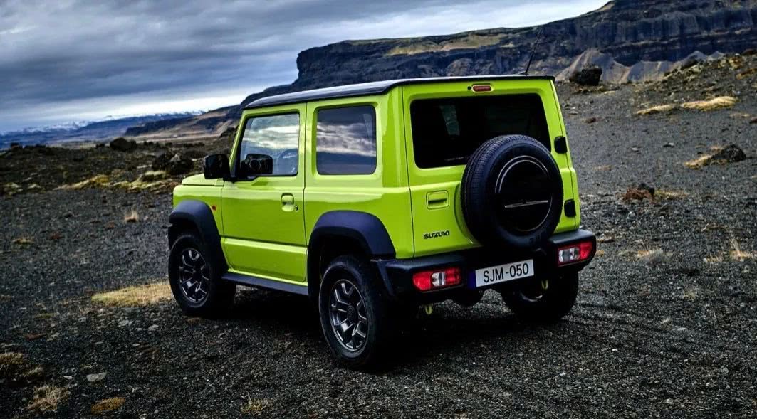 铃木吉姆尼第一视角试驾,铃木吉姆尼进口越野攀爬视频