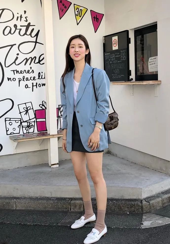 jennie穿搭冬香奈儿,求jennie同款衣服