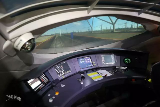 没有车厢也能跑,没有司机的高铁你敢乘坐吗