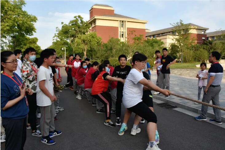 趣味运动会携手共进视频,趣味运动会携手同行