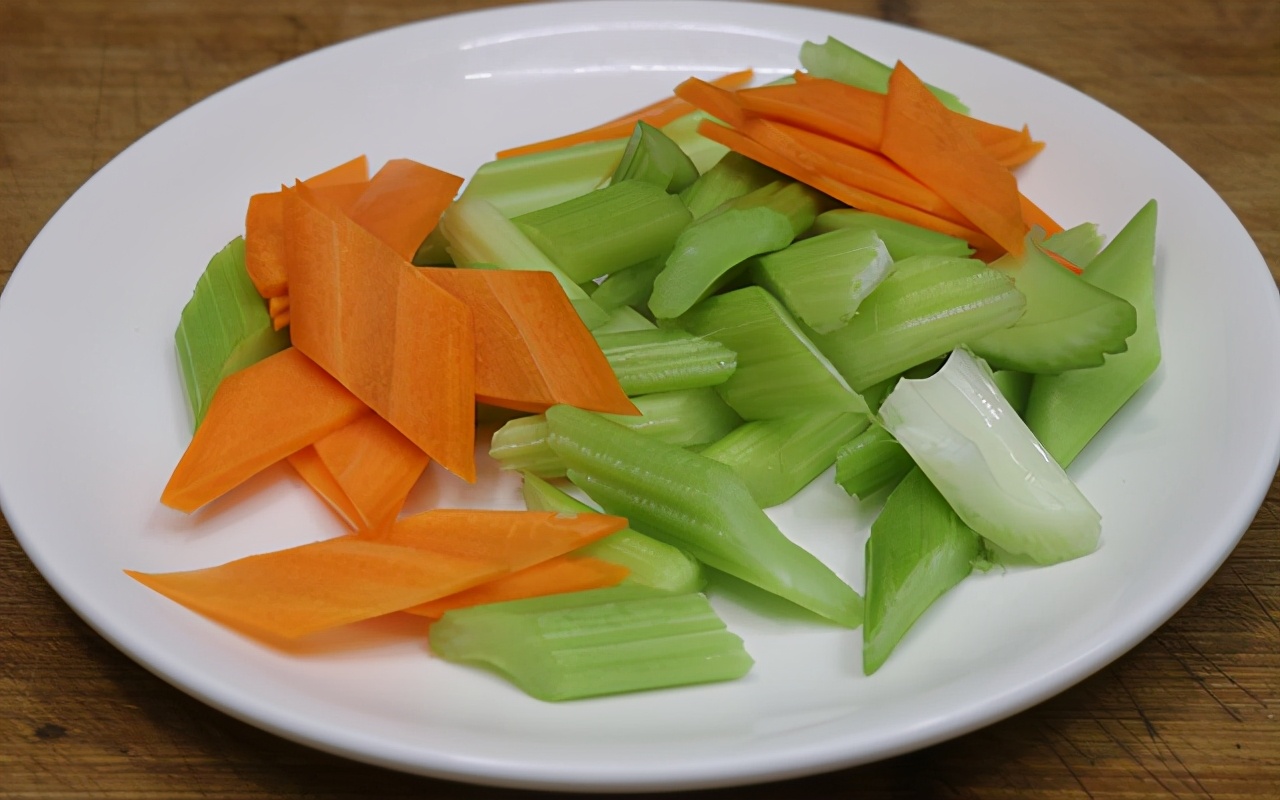 分享一道简单家常的清炒虾仁做法,虾仁时蔬怎么炒