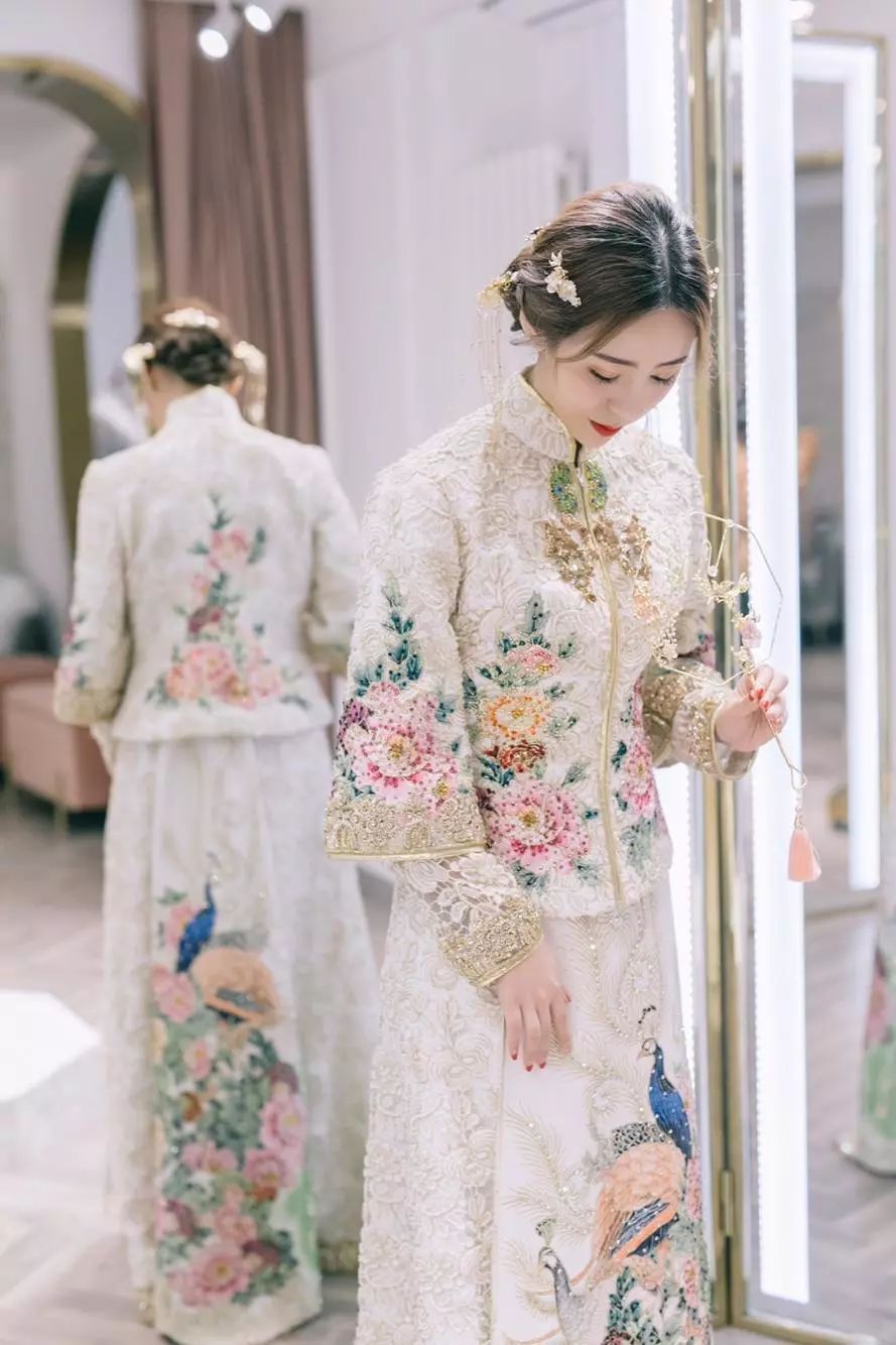 周冬雨王珞丹街拍,王珞丹秋冬穿搭