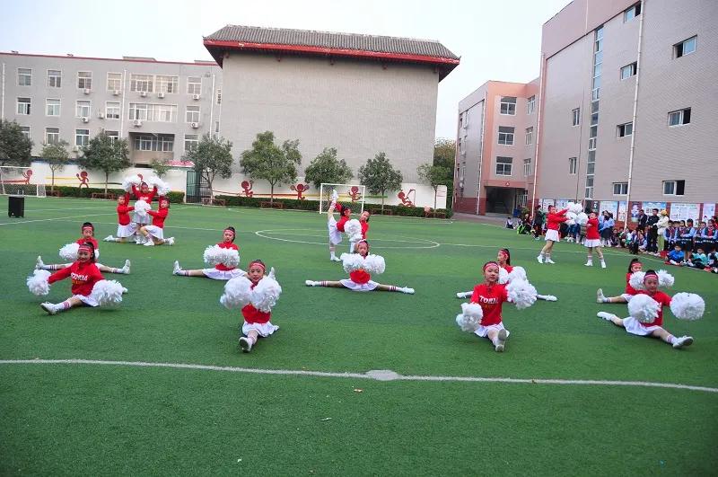 小学足球文化节开幕式,开封县街小学足球赛2024年