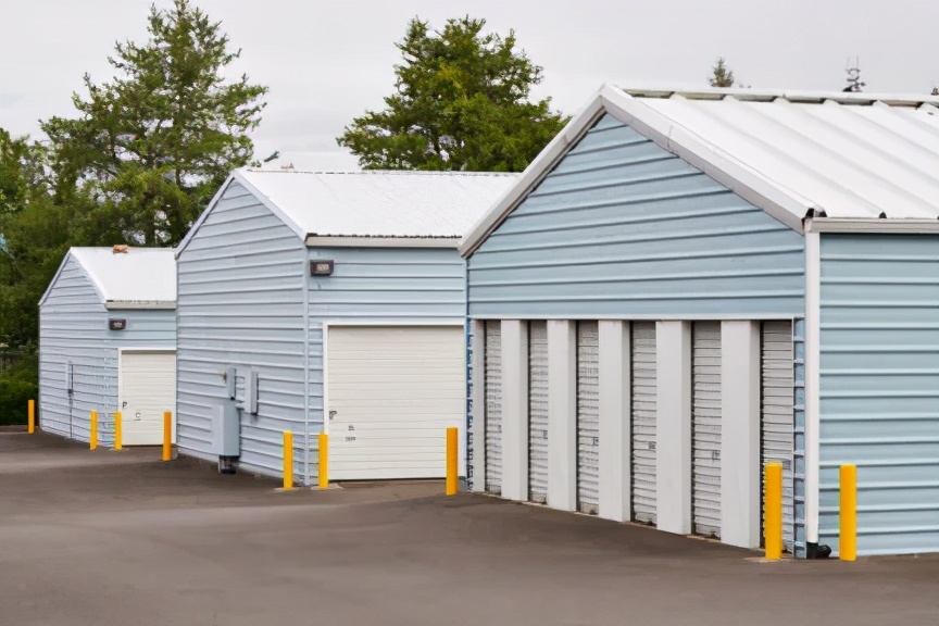 美国16岁少年攒零花钱购买过期仓库，但最后都选择全部物归原主