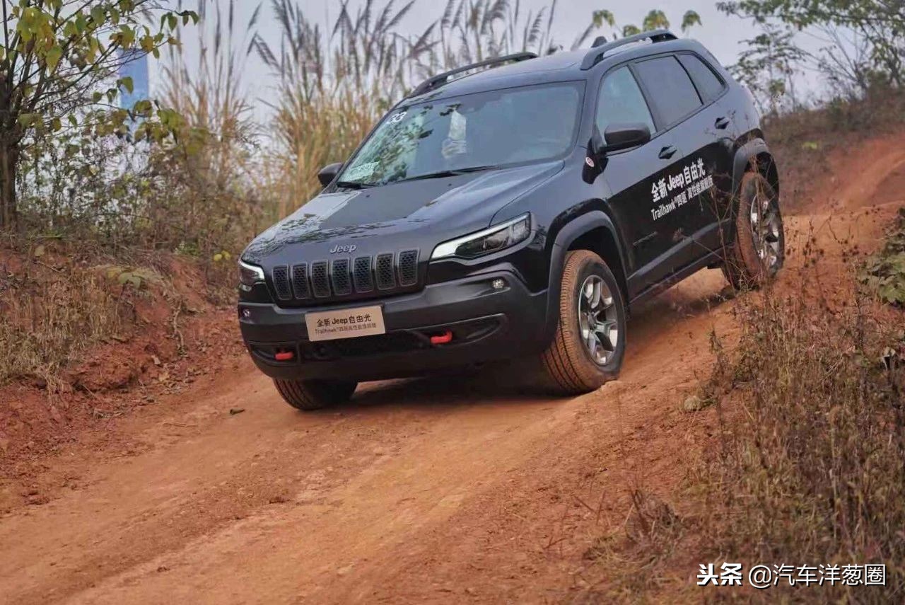 Jeep同级车,新款2.0tjeep自由光的优缺点