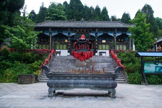 小平故里到华蓥山花海人家要多远,广安华蓥山小平故里