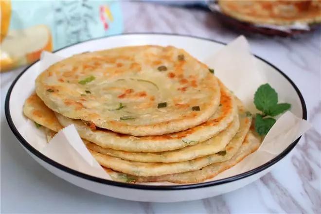 酥软饼怎么做更容易起层又酥脆,面饼起酥添加什么原料