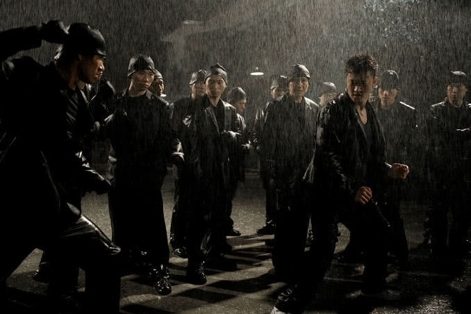 吴京20年前演过的电影,吴京狼牙导演