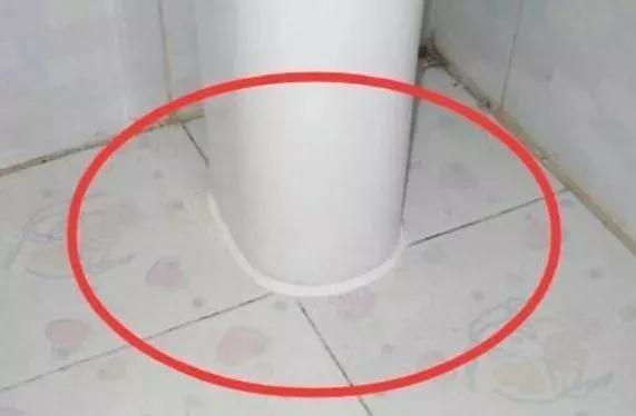 厨房的玻璃胶发霉变黑怎么去除,洗手盆的玻璃胶变黑了怎么去除