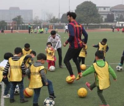 考点尚未公布西安高考房预订火热家长为保险3家酒店订房子