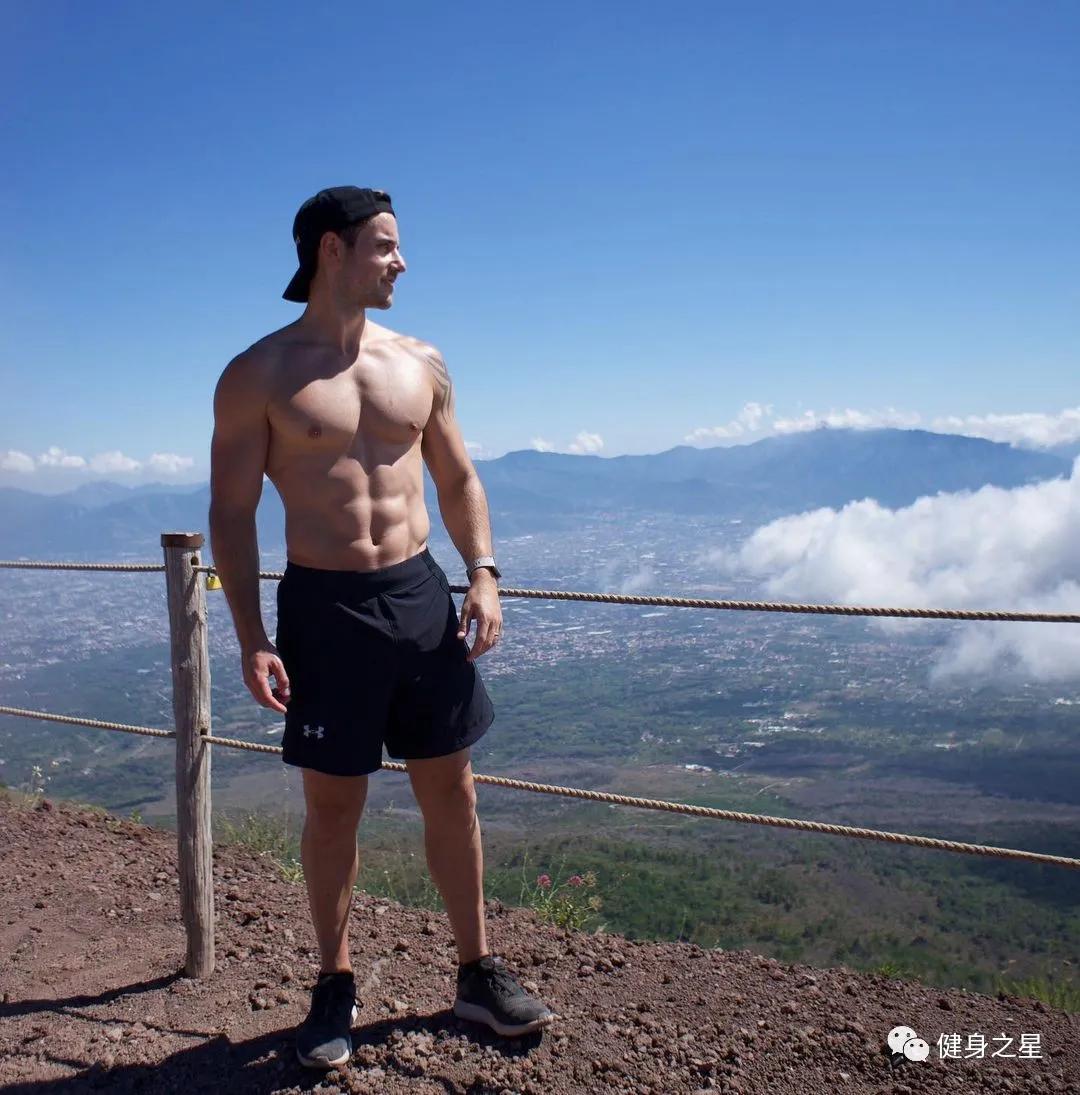 酷似海王的男模,酷似陈冠希的肌肉男