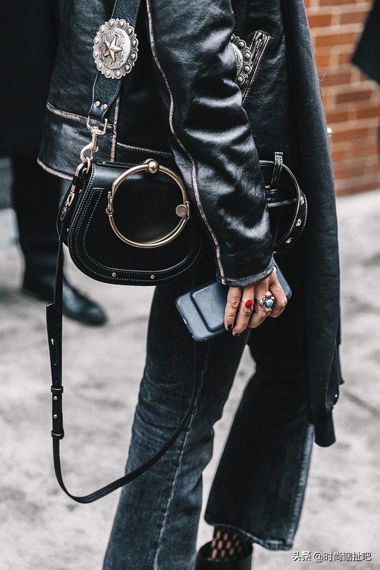 最经典个性的“一身黑”，学会了这三种穿搭方法，想不时髦都难