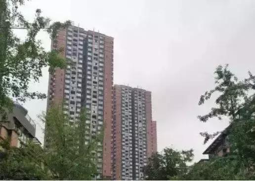 「企鹅前线」这件事不需要讨论,听我的,看看这个二手房榜单