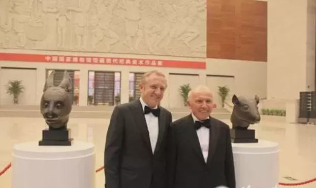 “斗战锦鲤”成龙，人生没有躺赢，只有拿命拼赢