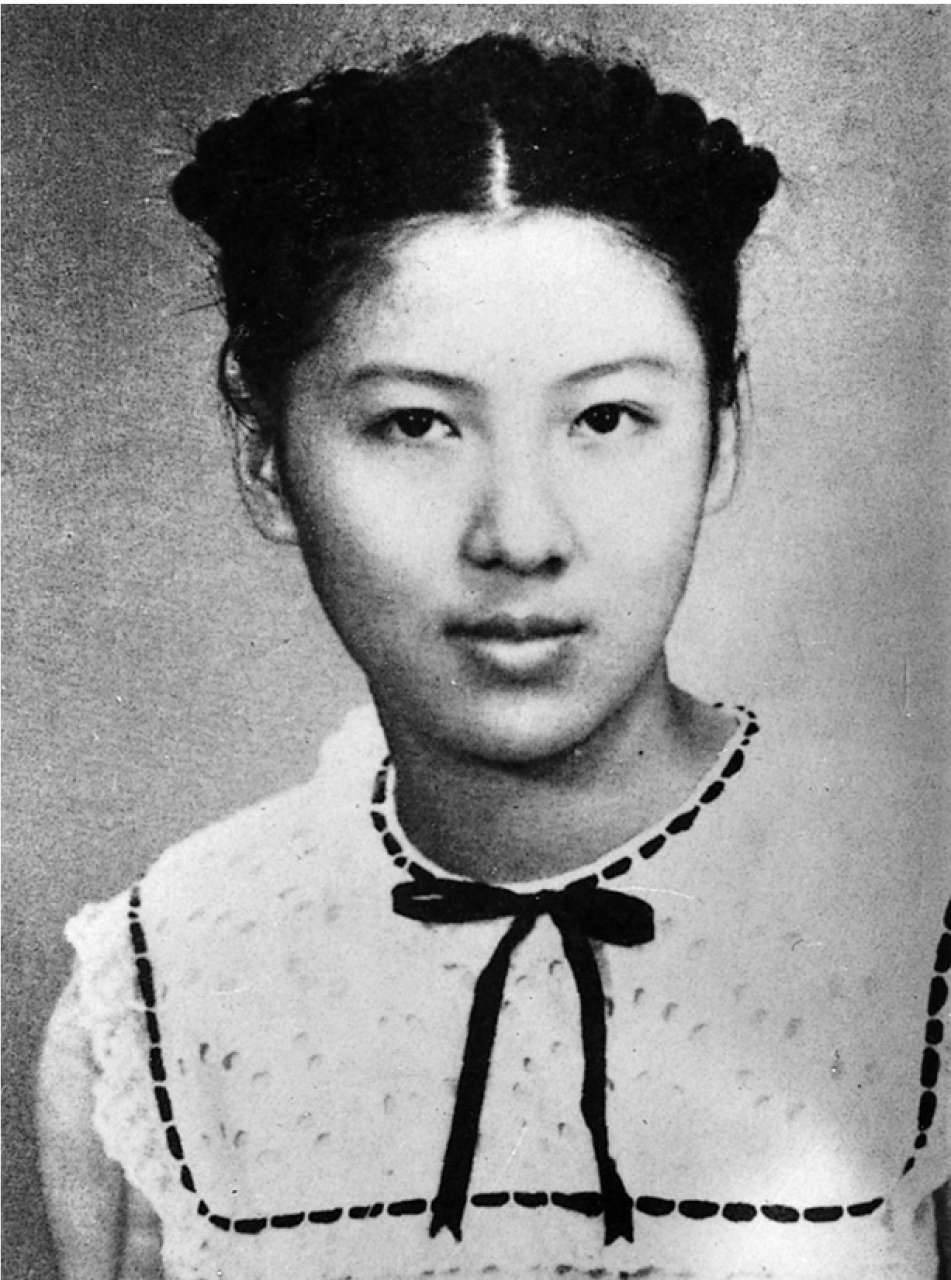 孙中山孙女孙穗芳：没出生就被抛弃，30年后父女相见一把辛酸泪