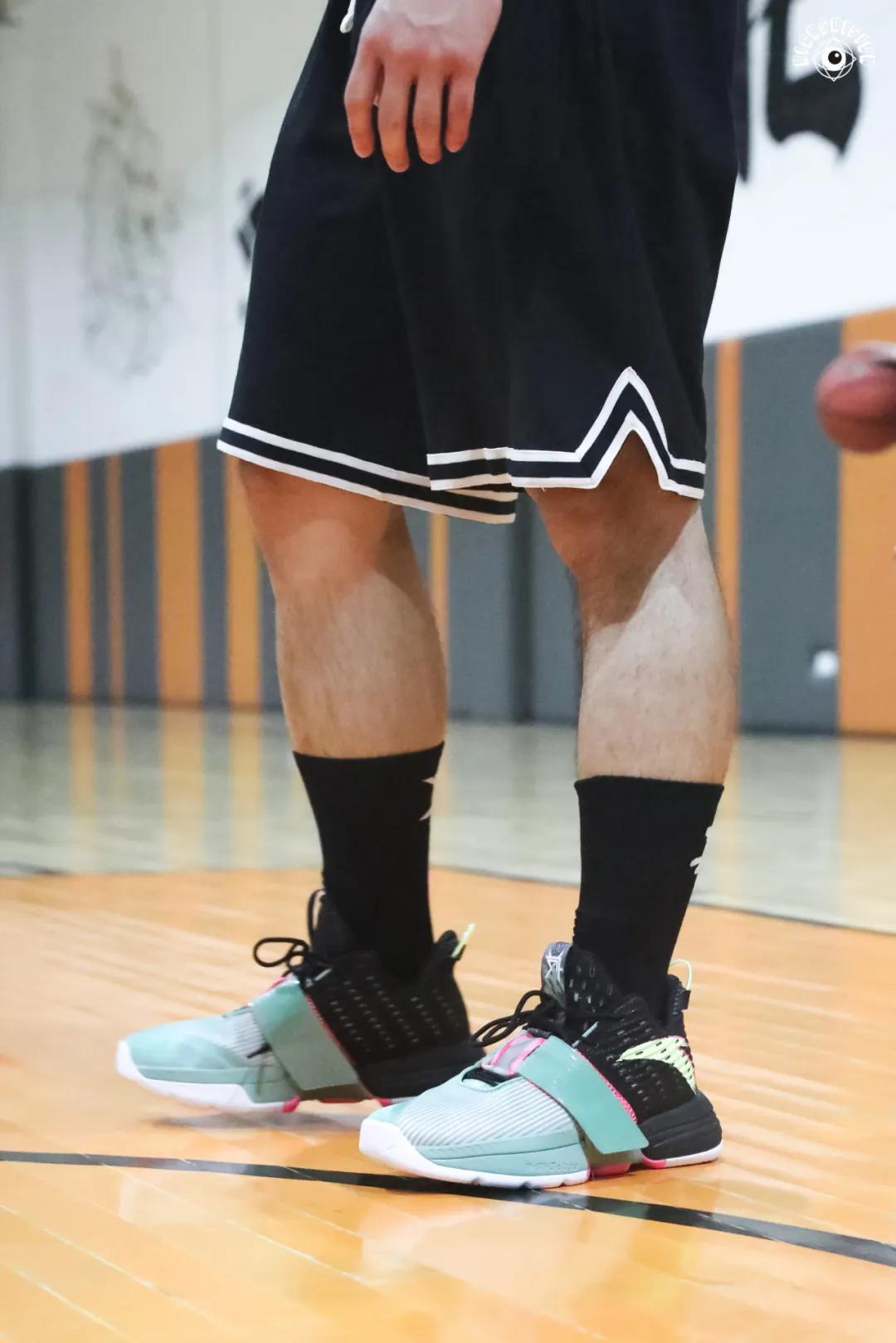 无论是打球还是穿鞋,你都「要疯」一点|KVSN众测