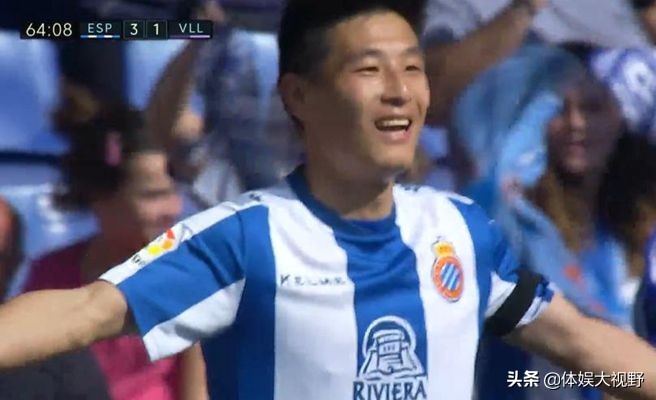 中国足球的骄傲！武磊64分钟杀死比赛，看台飘起五星红旗