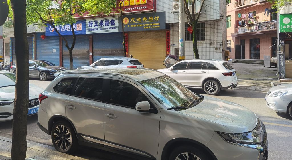 回小县城生活真实感受,小县城的安逸生活