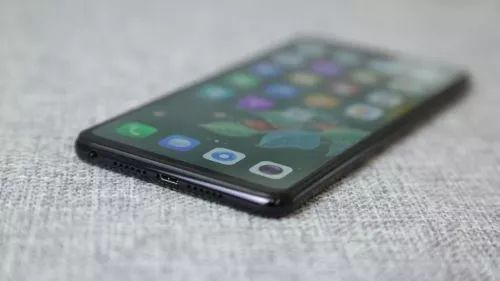 手机通话时有杂音怎么回事,手机通话有杂音怎么回事