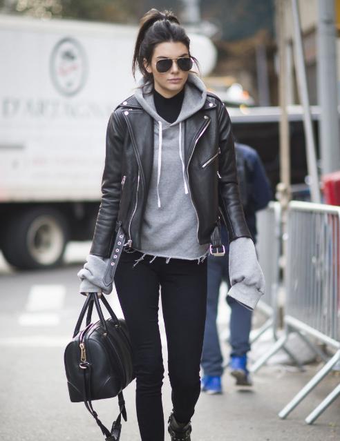 适合40岁左右女人穿的裤子,40岁女人别穿这几种裤子