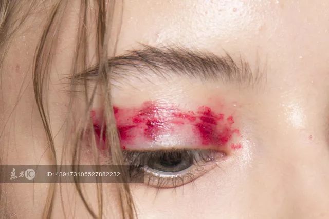 EIGSHOW丨鞠婧祎、李艺彤的仙女春夏妆容能让你美出新高度!