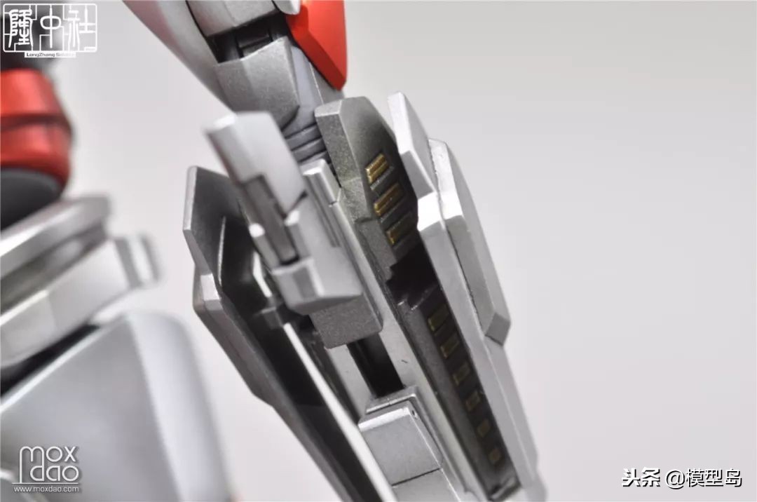 机动奥特曼模型爆甲,奇葩初代奥特曼超可动