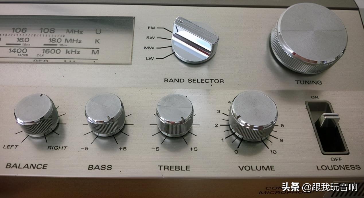 日立收音机2200,日立双卡录音机