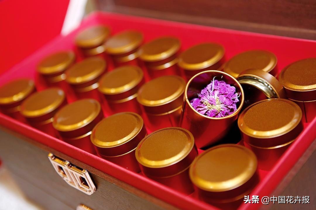 充满玫瑰花香的鲜花饼你吃过吗,各种玫瑰鲜花饼推荐