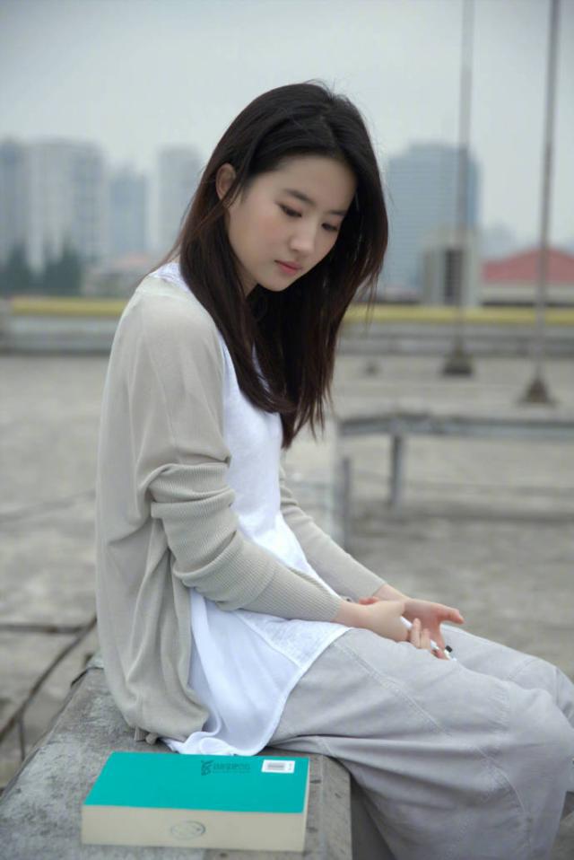 半夜睡不着的感慨句子,半夜睡不着想一个人的句子