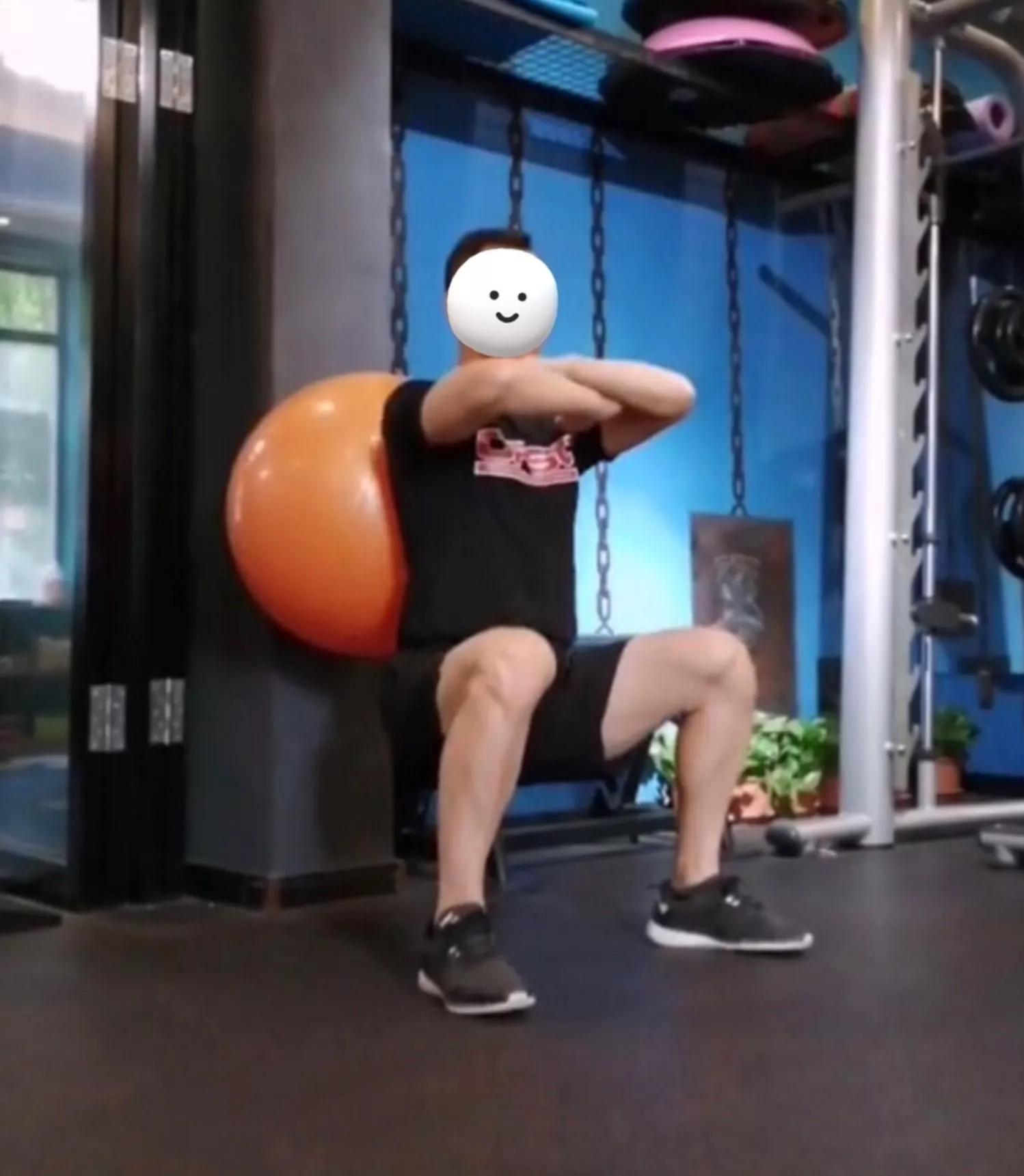 有效改善膝盖疼痛问题简单省钱,膝盖疼保护膝盖的3个方法