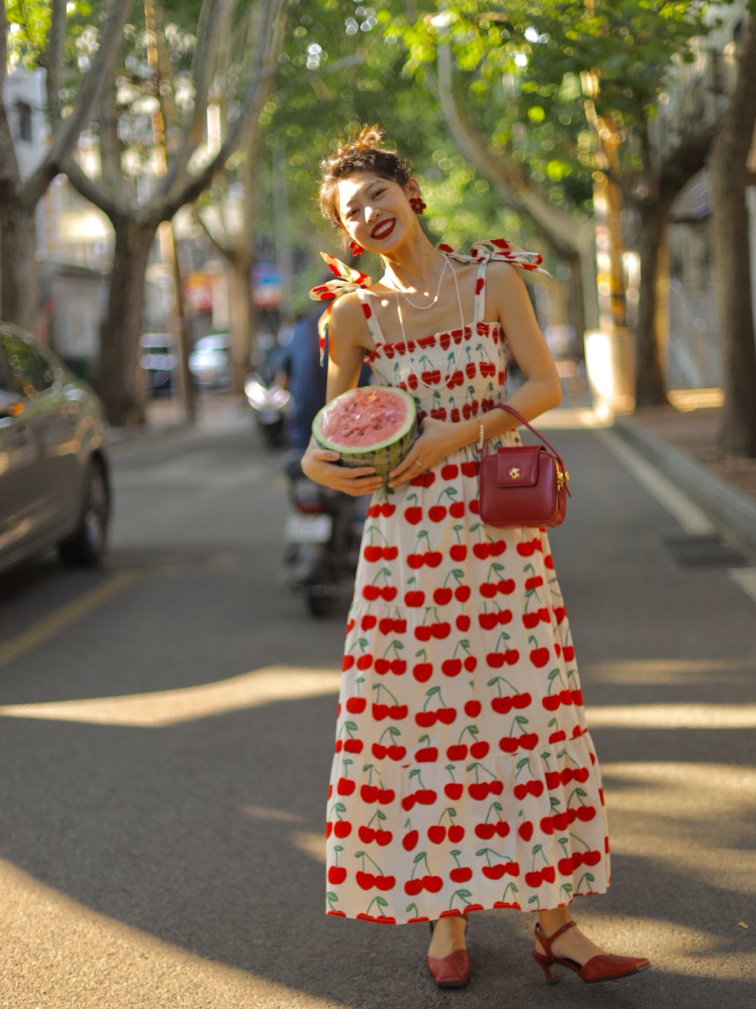 当前最流行的小包包,为什么现在流行的包包都是迷你款