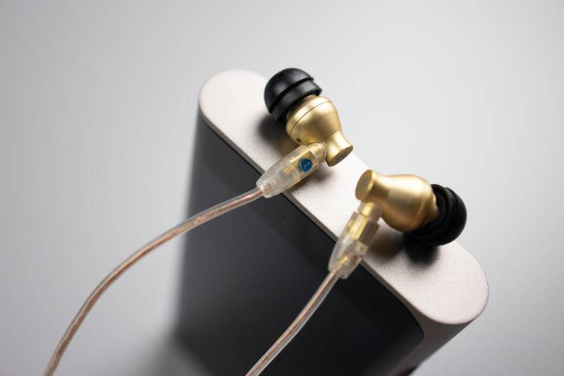 山灵m6pro和索尼zx505哪个音质好,山灵m6pro和飞傲m11pro哪个音质好