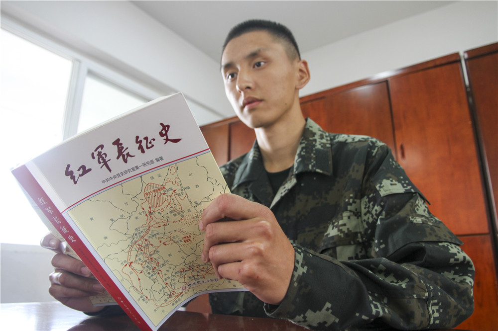 *警武**宿迁支队:军营处处飘书香,不负金秋好时光