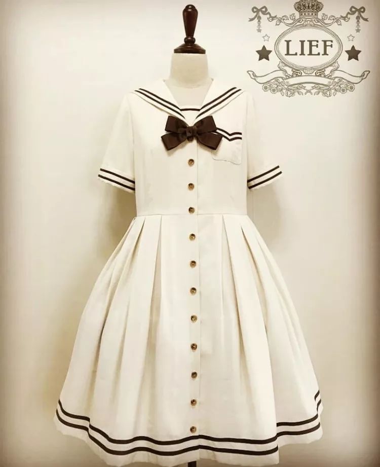 甜美系洛丽塔洋装图片,夏季黑色洛丽塔洋装