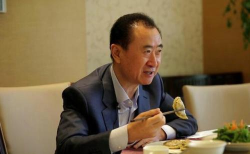 王健林吃员工餐,王健林谈餐饮店