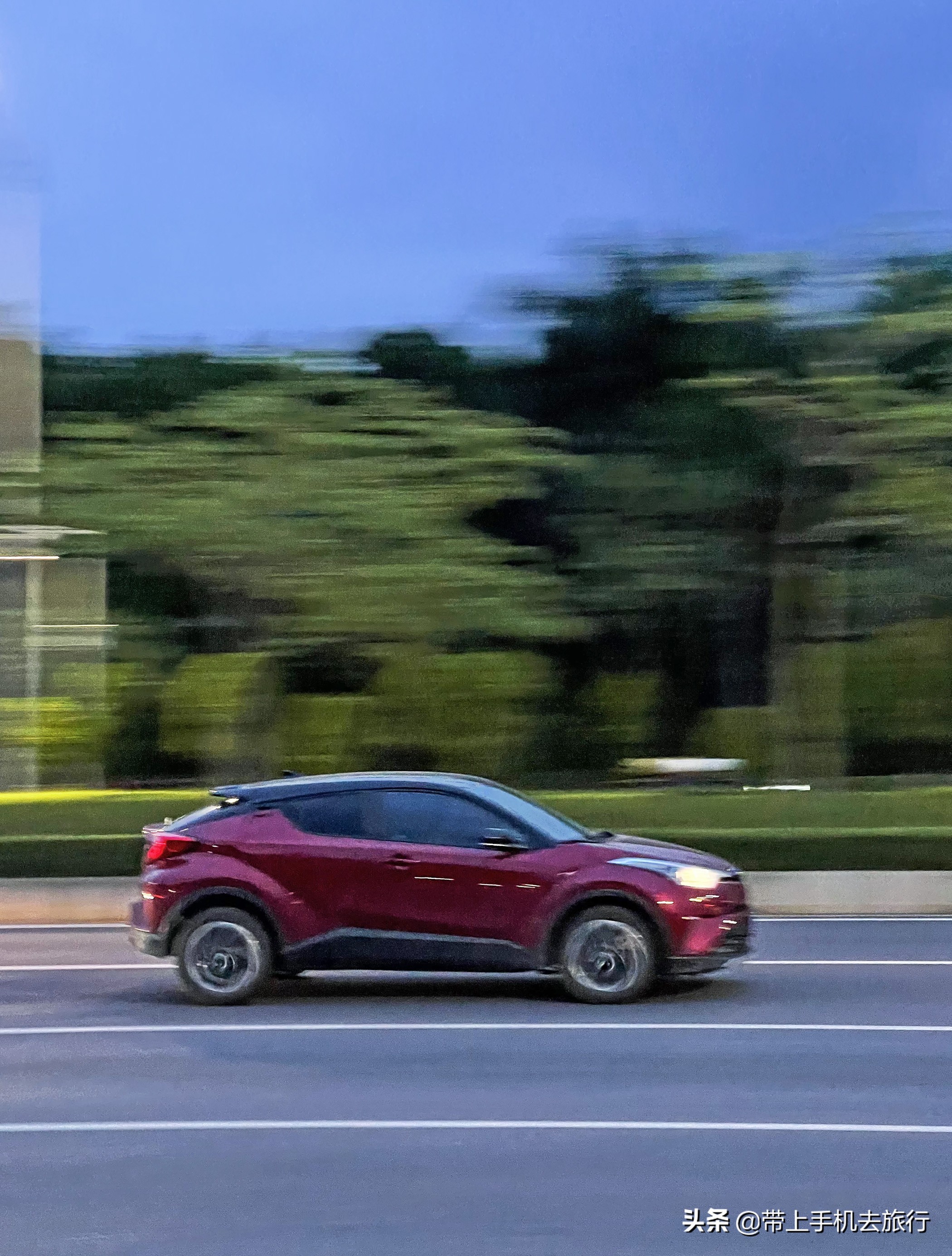 主体清晰背景虚化的照片怎么拍,主体清晰背景虚化夜景