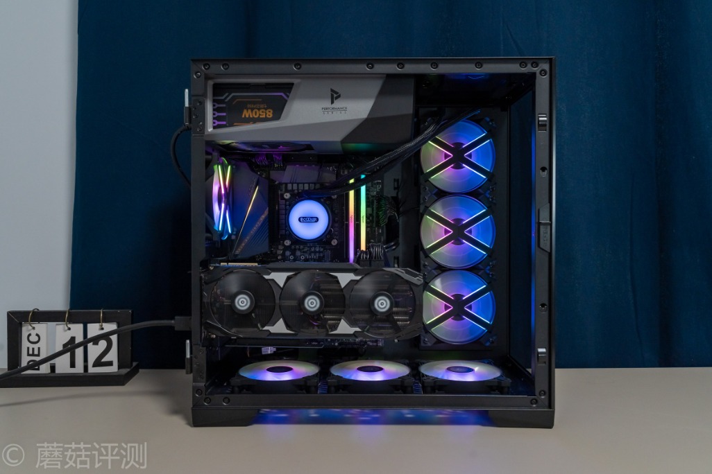 技嘉z490aorusproax主板多大,技嘉z490aorusproax是超级雕吗