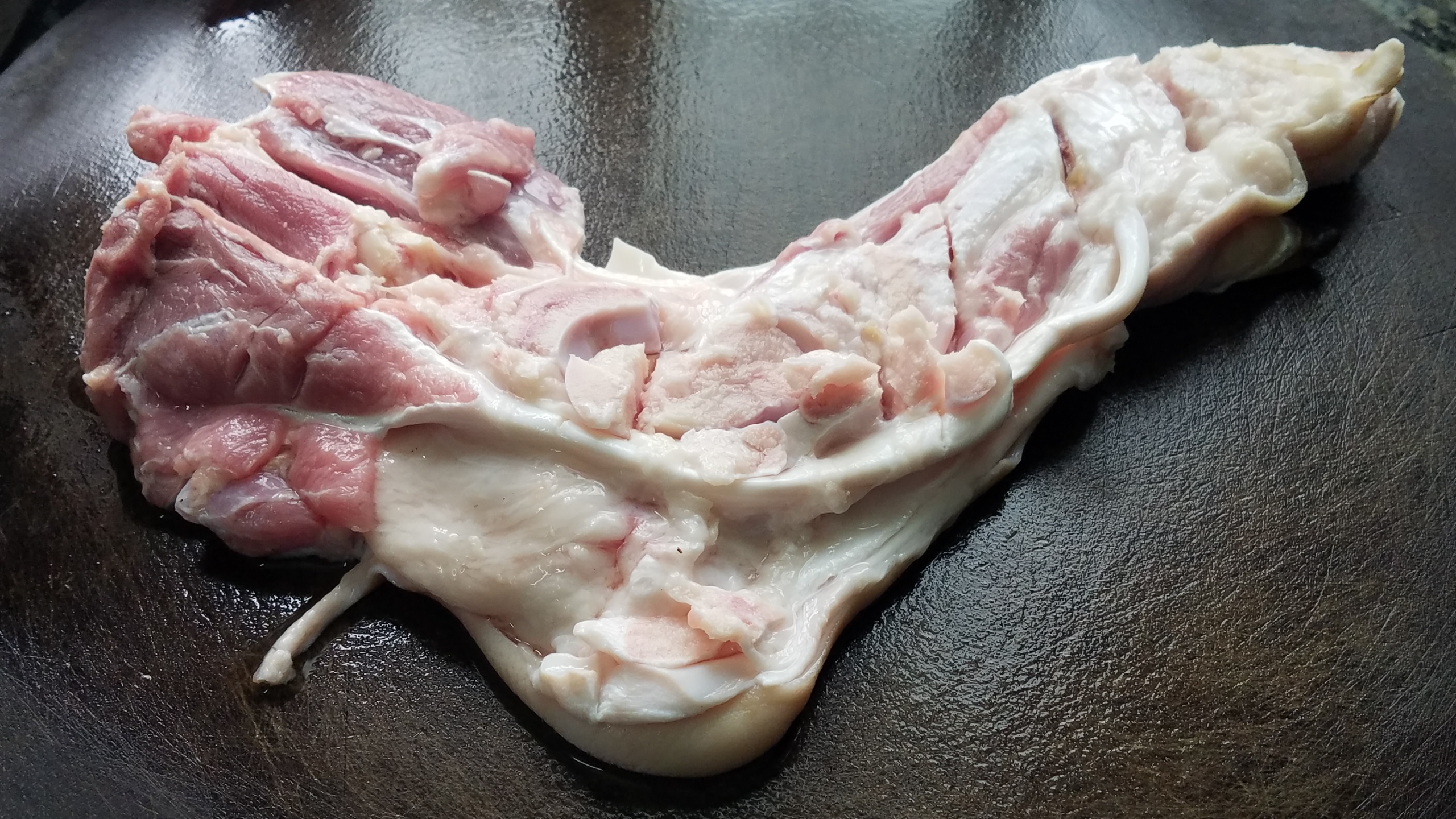 猪脚最简单的焖法,电饭锅焖酱猪脚