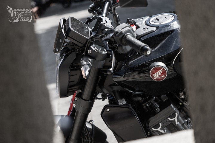 本田cbx1000摩托车试驾,试驾本田CB1000R