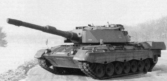 德国豹1坦克和我们99式坦克对比,解析豹系列坦克的前世今生