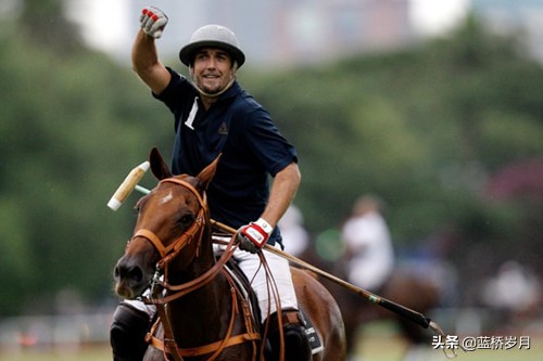 巴蒂球员,世界足坛十大前锋巴蒂