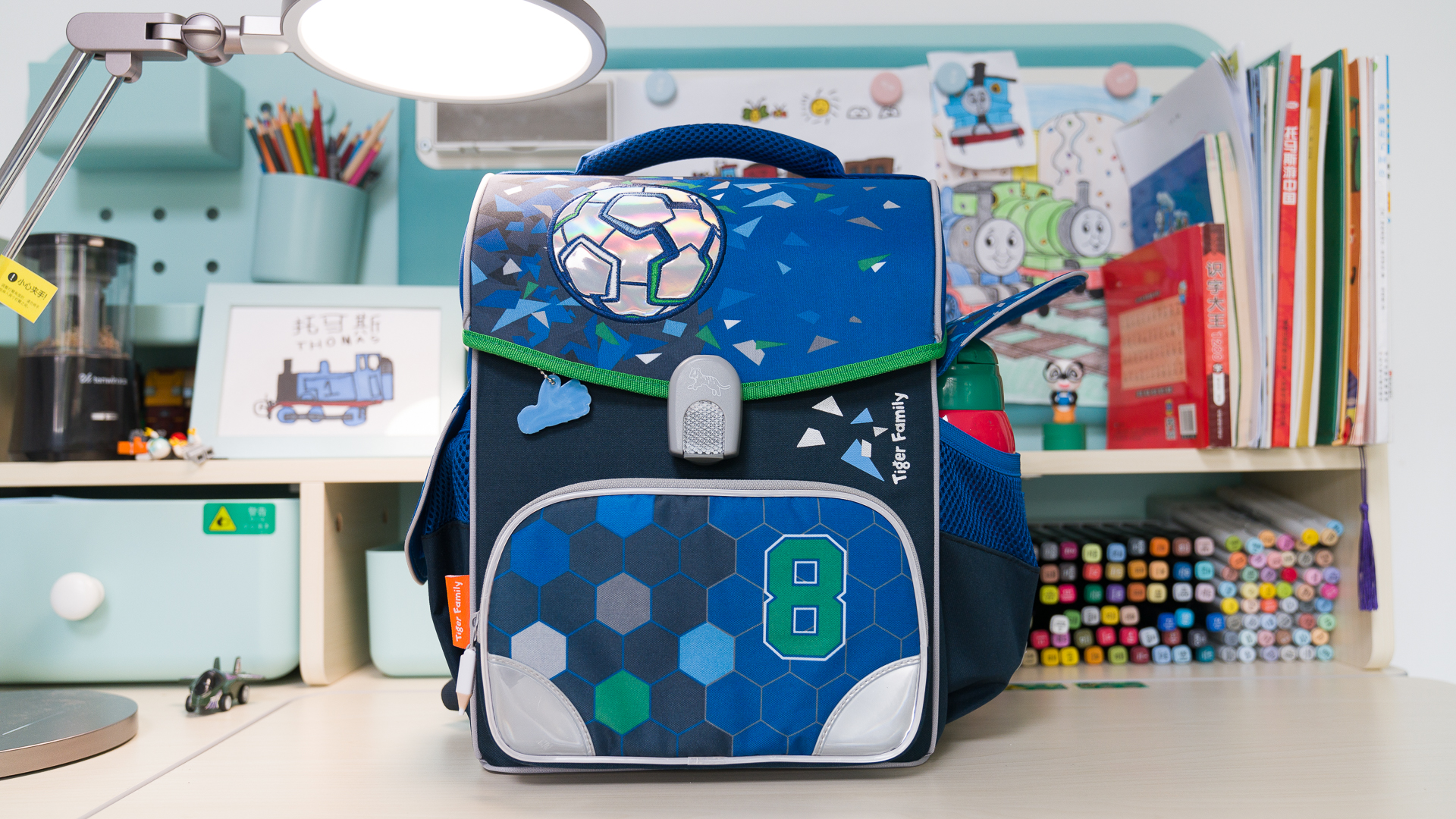 减负护脊书包怎么选,如何给孩子选一款好的护脊书包