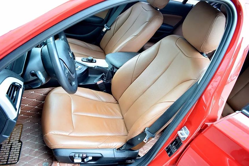 车手宝马,2015款宝马120i领先型