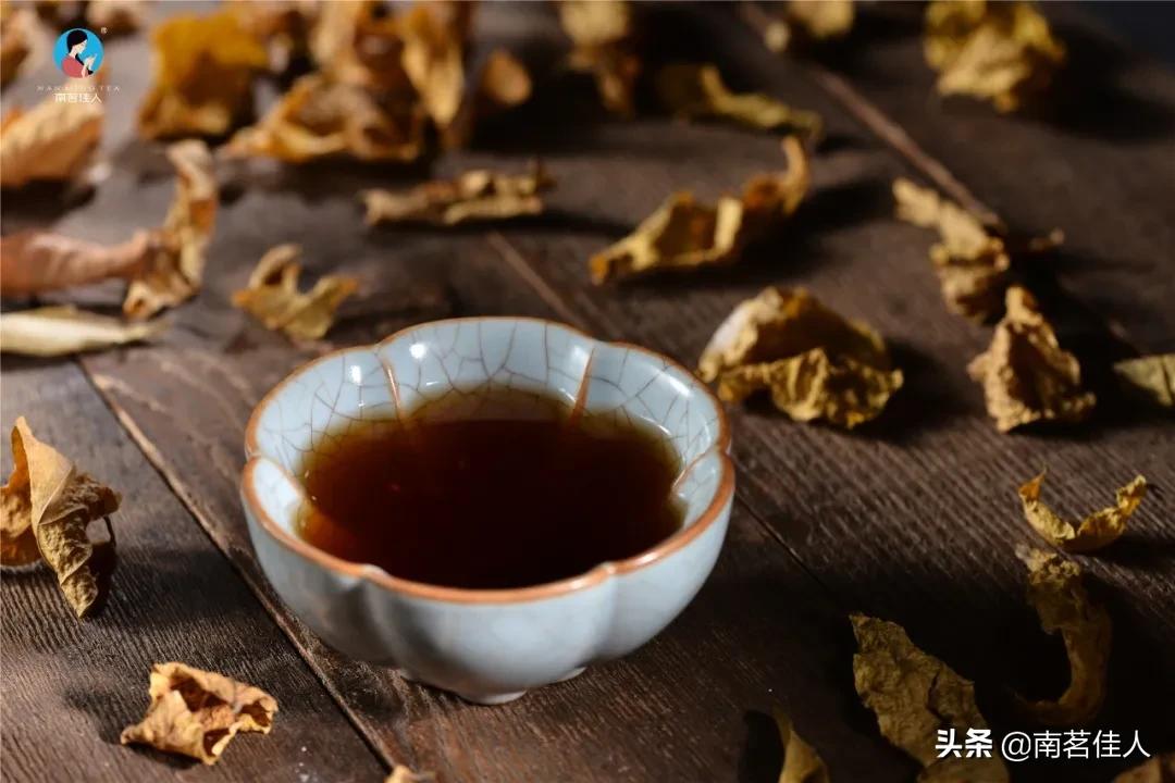 班章陈韵熟茶8克,班章陈韵熟茶2000年