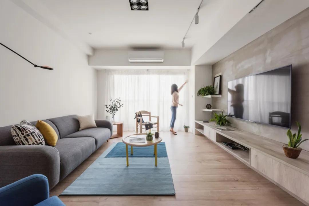 入户玄关与卫生间一体装修效果,玄关面积太小怎么装修