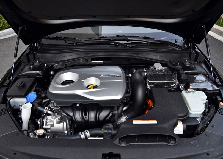 韩系起亚k5凯酷怎么样,起亚也能玩插混k5phev了解一下