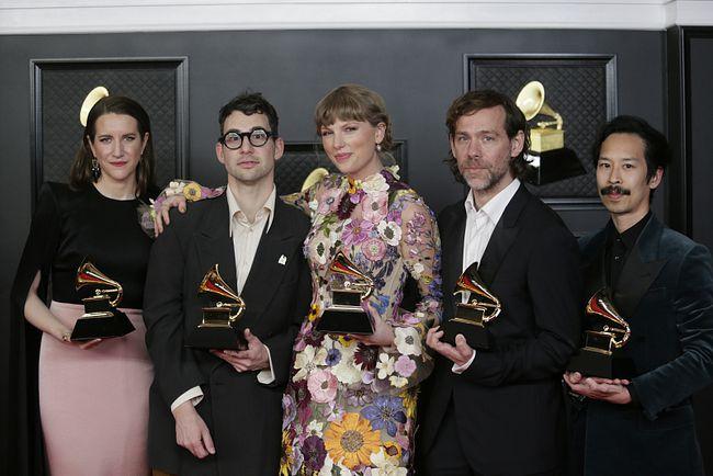 打雷姐公开指责a妹,lorde和打雷姐